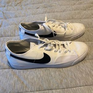 Nike Blazer Court Low